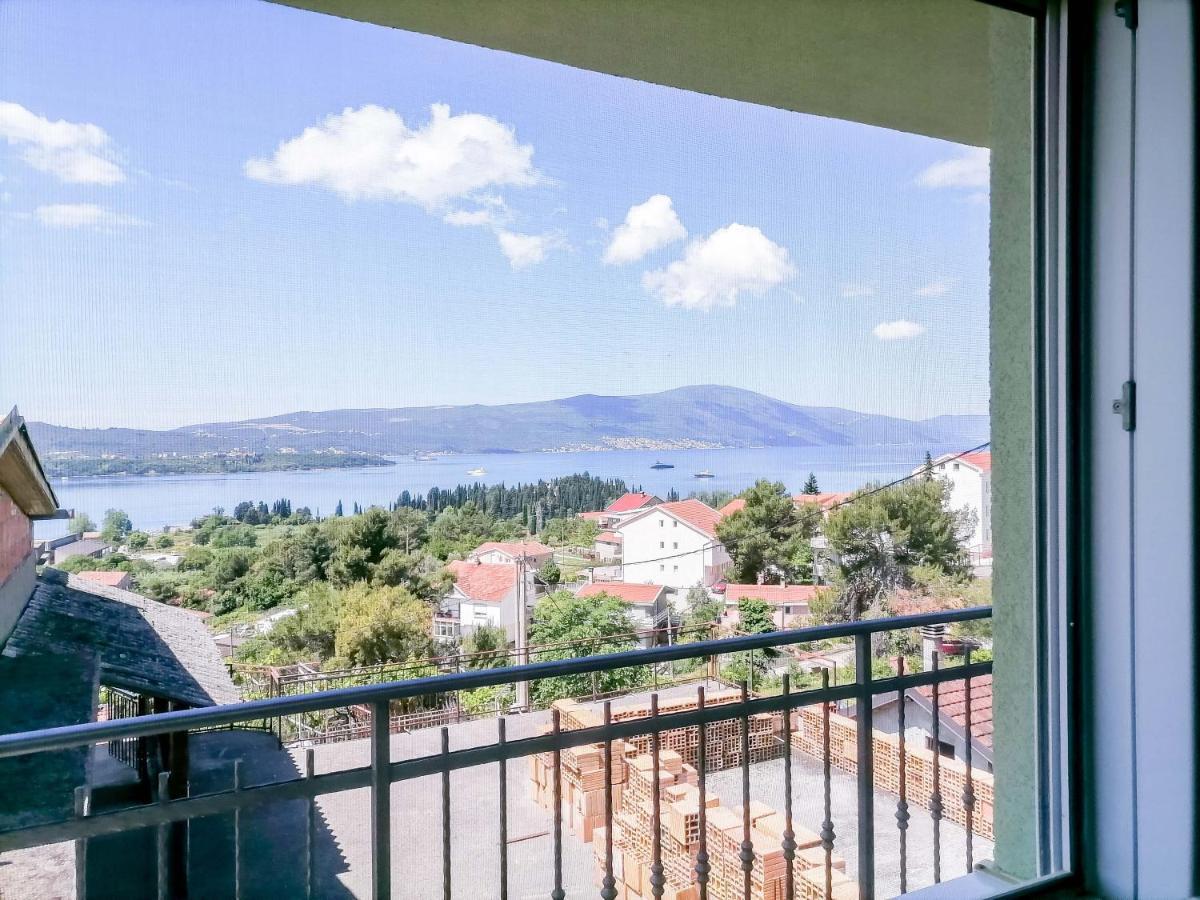 Apartments Siesta 蒂瓦特 外观 照片
