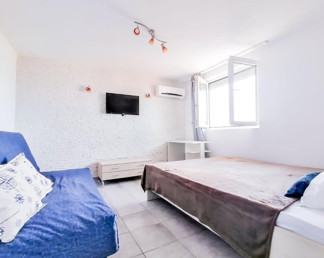 Apartments Siesta 蒂瓦特 外观 照片
