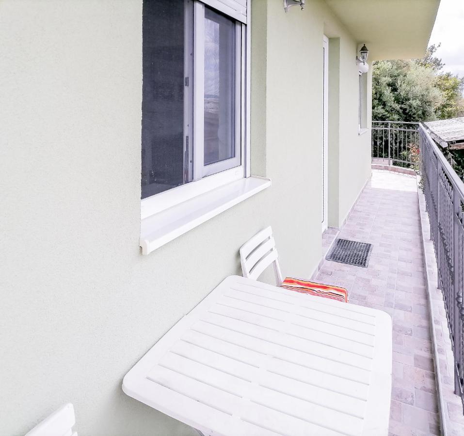 Apartments Siesta 蒂瓦特 外观 照片