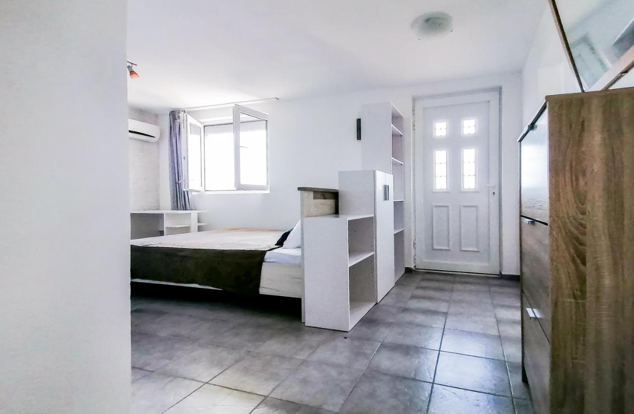 Apartments Siesta 蒂瓦特 外观 照片