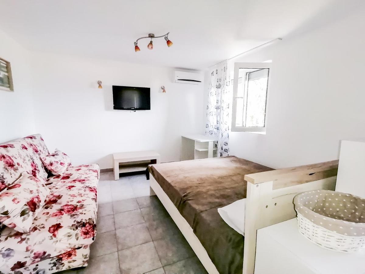 Apartments Siesta 蒂瓦特 外观 照片