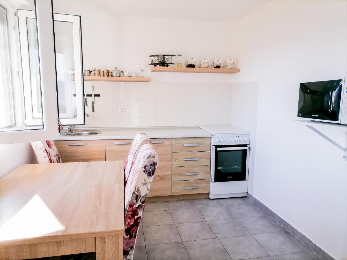 Apartments Siesta 蒂瓦特 外观 照片